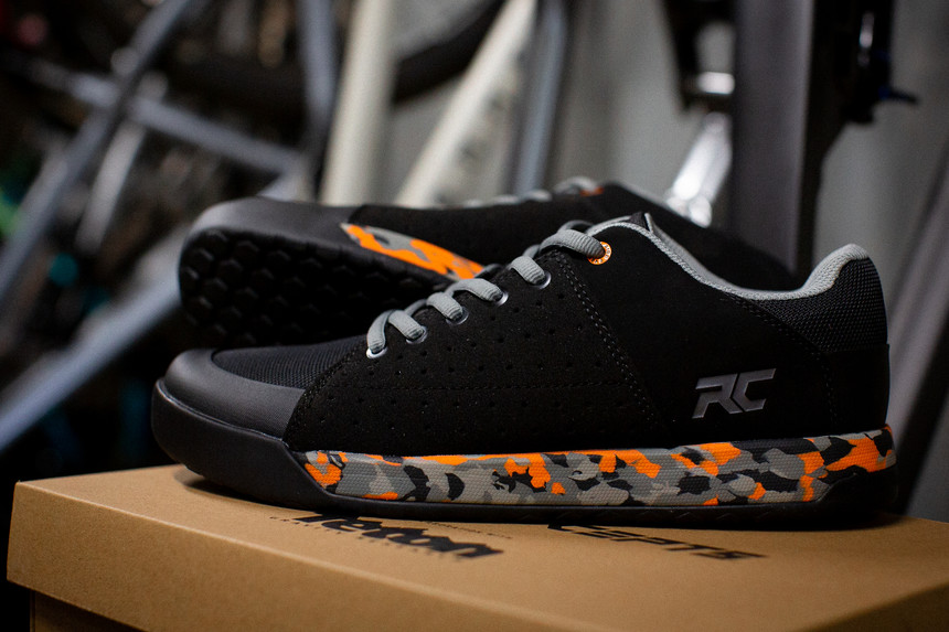 【THEAIRTOWN】reborn boucle shoes★ TGR Collabs With Ride Concepts To Bring You A Brand New MTB