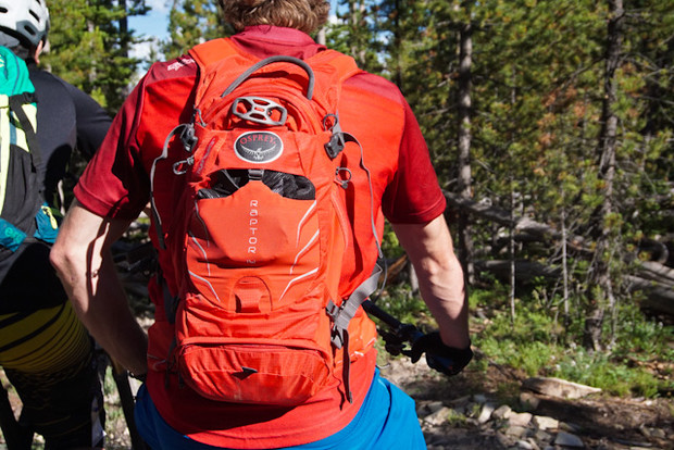 Osprey raptor 14 pack top