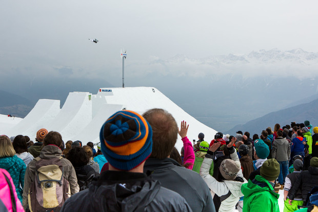 David Wise sets New World Record 14.2m - 46.5ft - Highest